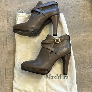 Max Mara ankle boots